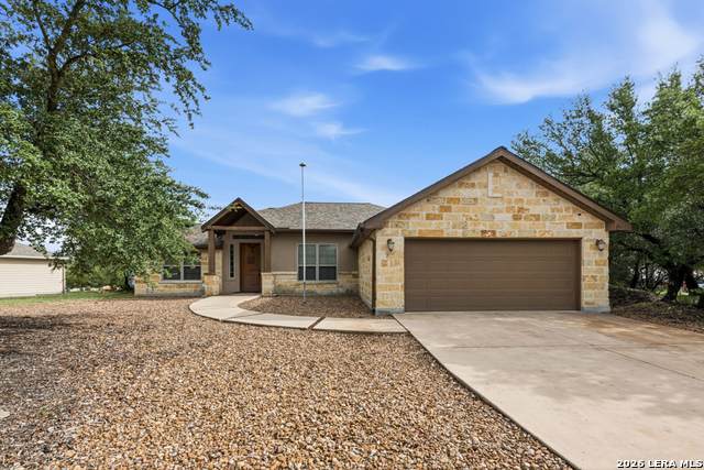 1184 Summit Blf - Photo 1