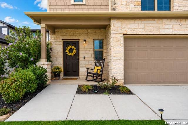 827 Laurel Run - Photo 1