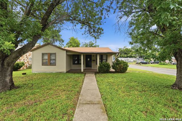 703 Weinert - Photo 1