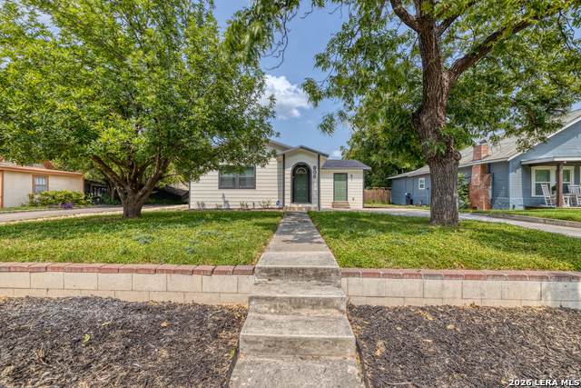806 Getty St - Photo 1