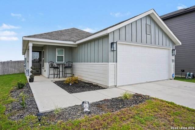 105 Twin Swan Dr - Photo 1