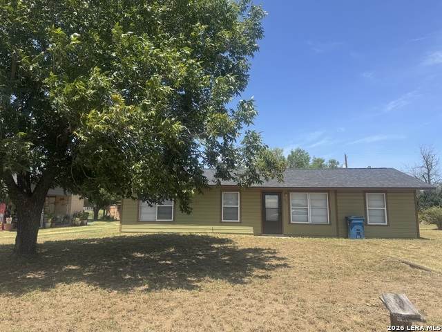 1713 Pecan - Photo 1