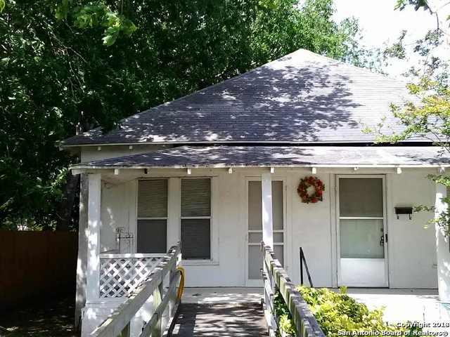412 4th St - Photo 1