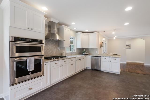 743 Robinhood Pl - Photo 1