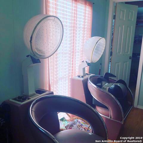 104 W Meyer St - Photo 1
