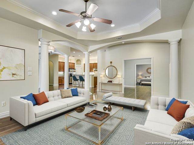 320 Kampmann Ave - Photo 1
