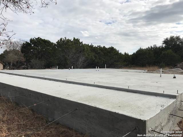 1380 Yaupon Dr - Photo 1