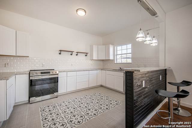216 Rigsby Ave - Photo 1
