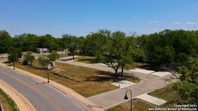 519 Roosevelt Ave - Photo 1