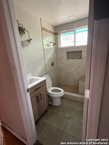 147 Reefridge Pl - Photo 1
