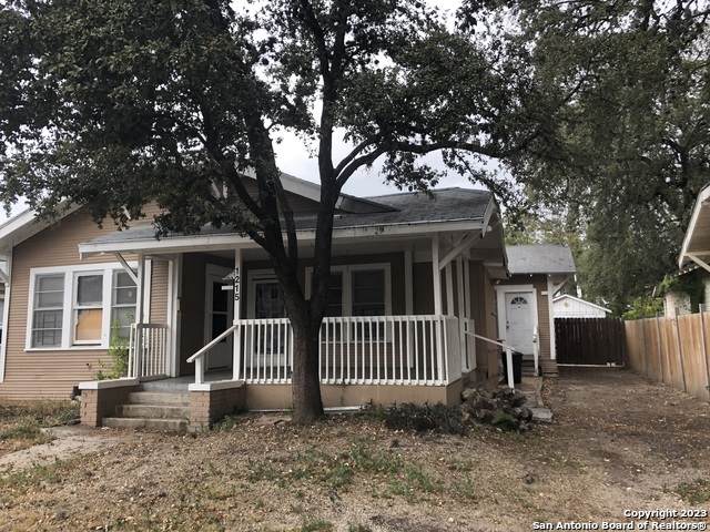 1215 Rigsby Ave - Photo 1