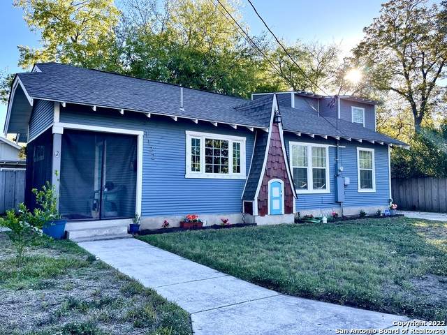 1122 Delaware St - Photo 1