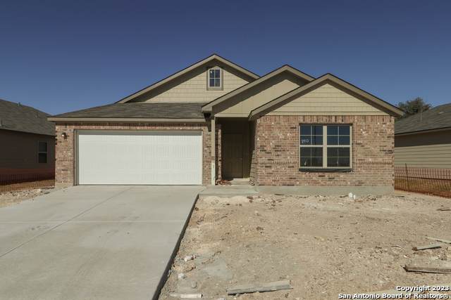 1140 Eagle Crossing - Photo 1