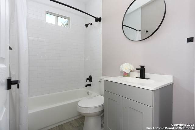 138 Hess St - Photo 1