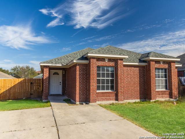 4710 Crystal Farm - Photo 1