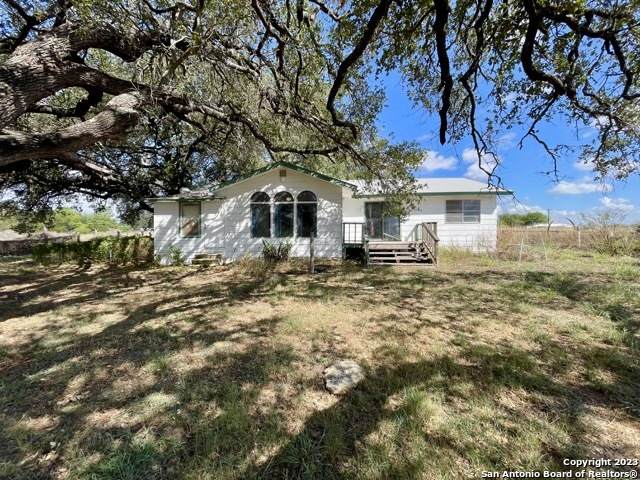 284 County Road 6612 - Photo 1