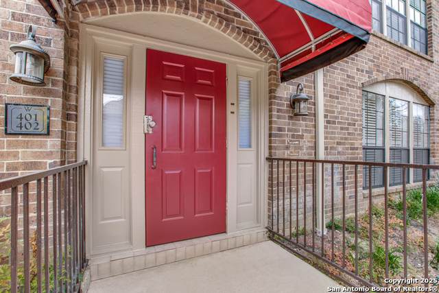 7926 Broadway - Photo 1