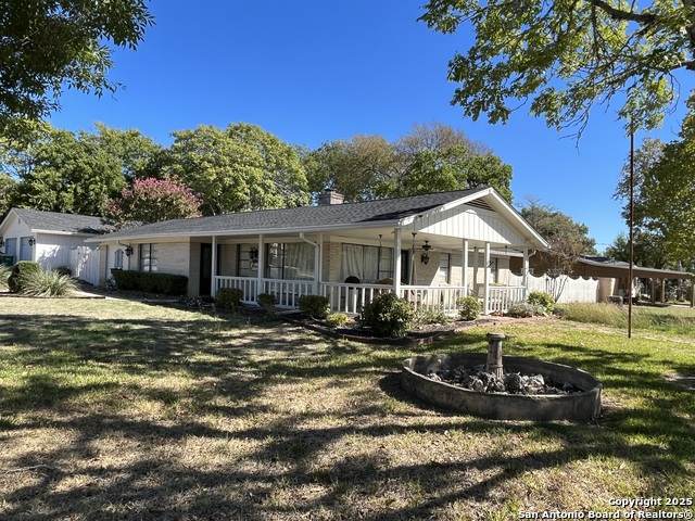 504 Bandera - Photo 1