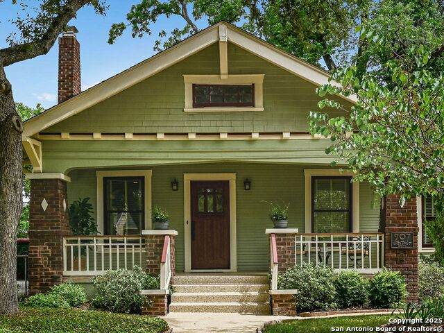 207 Queen Anne - Photo 1