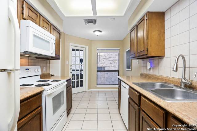 7738 Chambers Rd - Photo 1