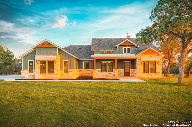 136 Hondo Ridge - Photo 1