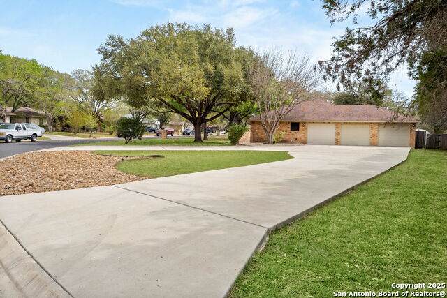 1633 Willow - Photo 1