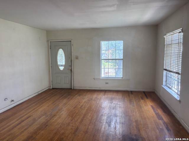 439 Ward Ave - Photo 1