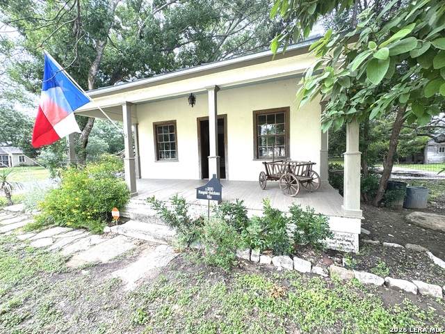 413 Petersburg - Photo 1