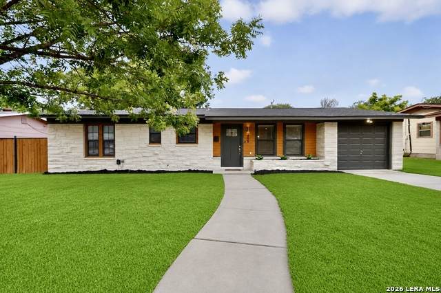 458 Maplewood Ln - Photo 1