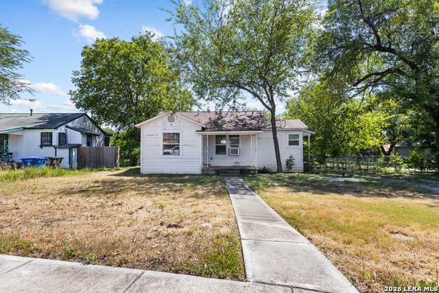 450 Overhill Dr - Photo 1