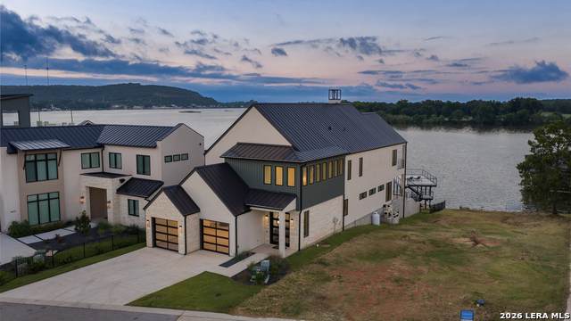 144 Riverfront Ln - Photo 1