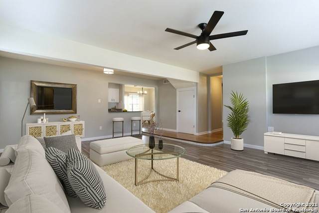 10851 Edgecrest Dr - Photo 1