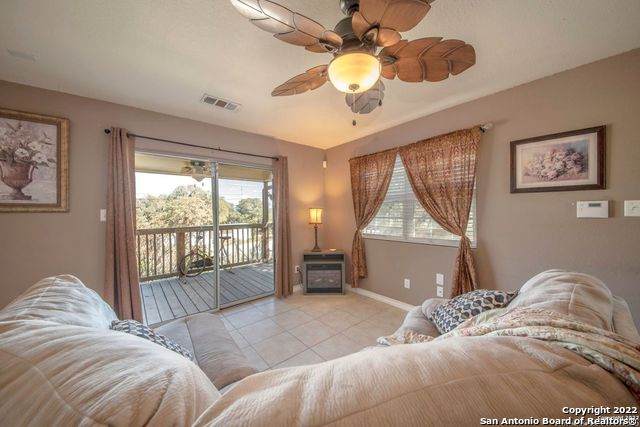 681 Lakeshore Ln - Photo 1