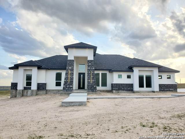 881 County Road 319 - Photo 1