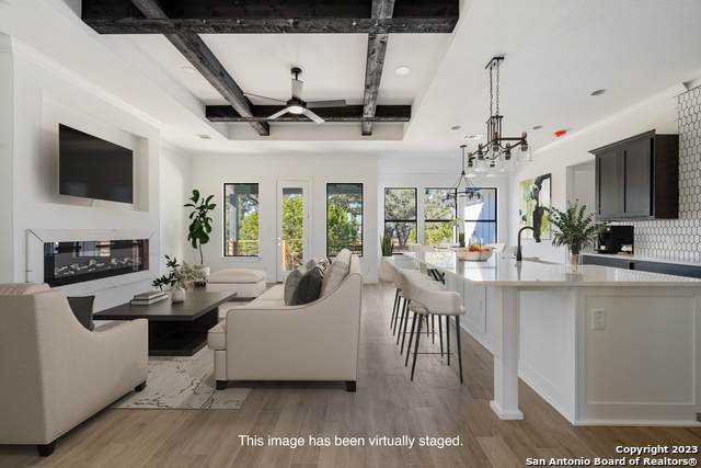 112 Ephraim Mclane - Photo 1