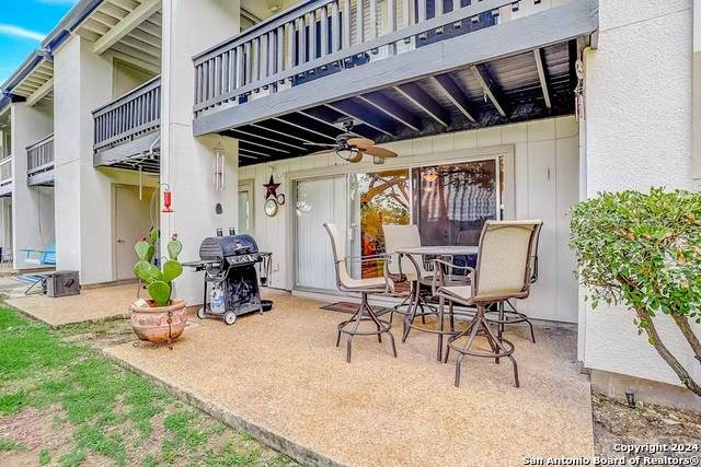 1185 Parkview Dr - Photo 1