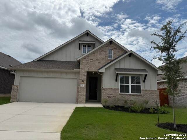 128 Mallory's Way - Photo 1