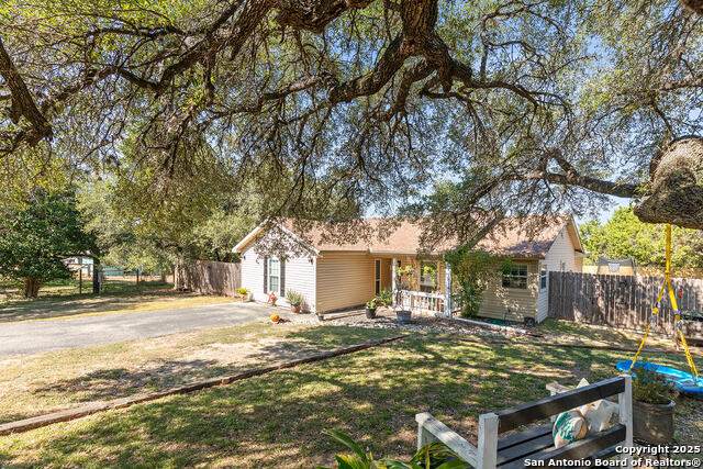 204 Lake Park Loop - Photo 1