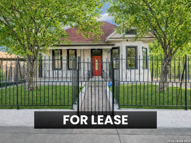 1610 Commerce - Photo 1