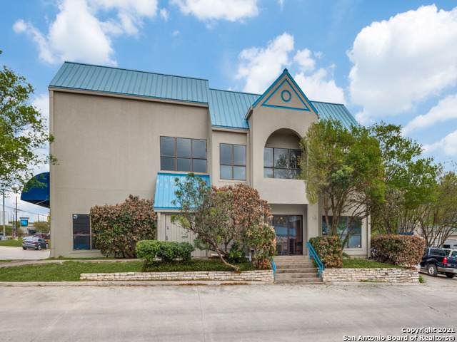 2450 Babcock Rd - Photo 1