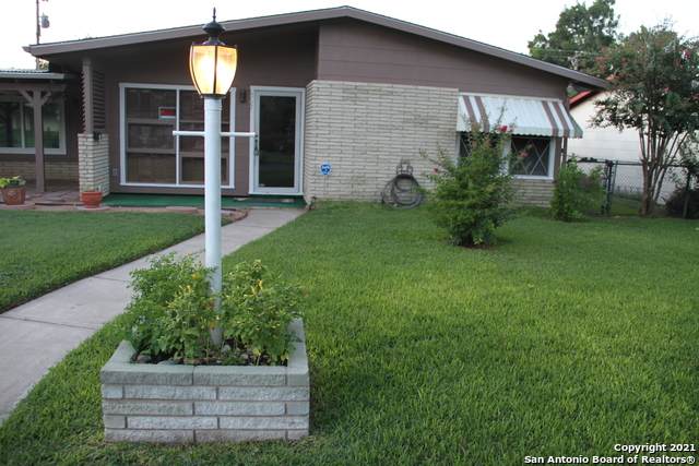 207 Nash Blvd - Photo 1