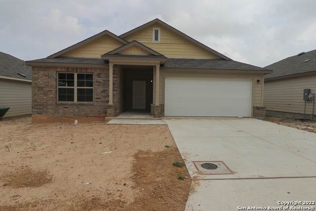 2961 Greenbriar - Photo 1