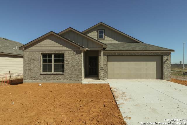 2905 Greenbriar - Photo 1