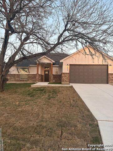 2002 Owens Ave - Photo 1