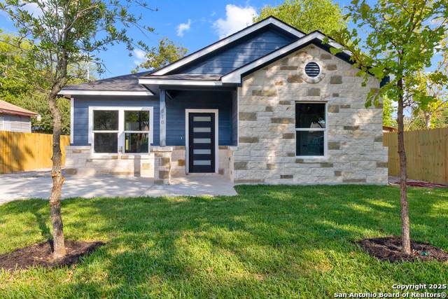 618 San Gabriel - Photo 1