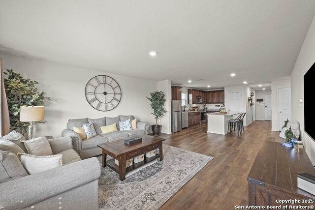 6307 Willow Point Blvd - Photo 1