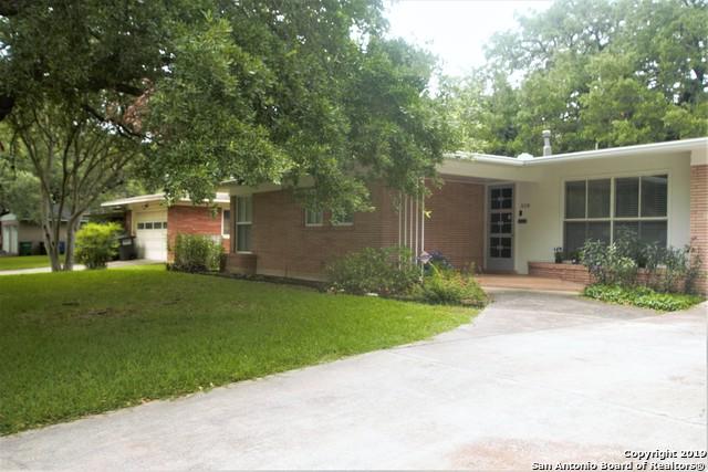 518 Woodcrest Dr - Photo 1