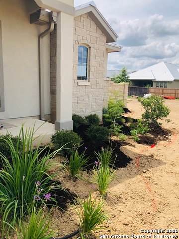 109 Round Springs - Photo 1