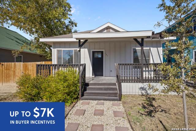 131 Chicago - Photo 1