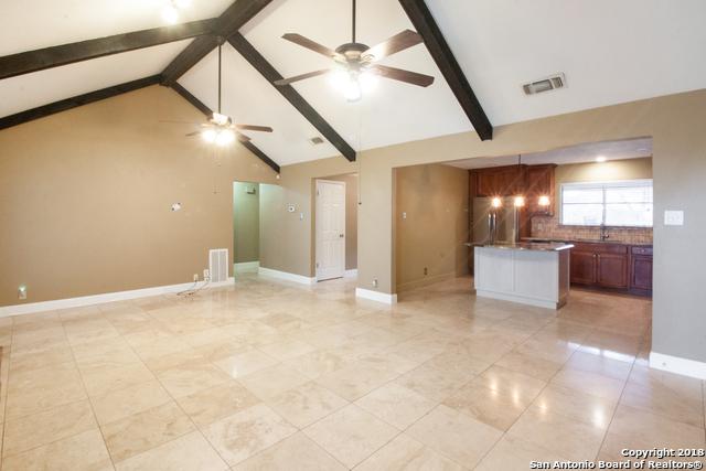 5702 Pineway St - Photo 1